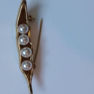 Brooch